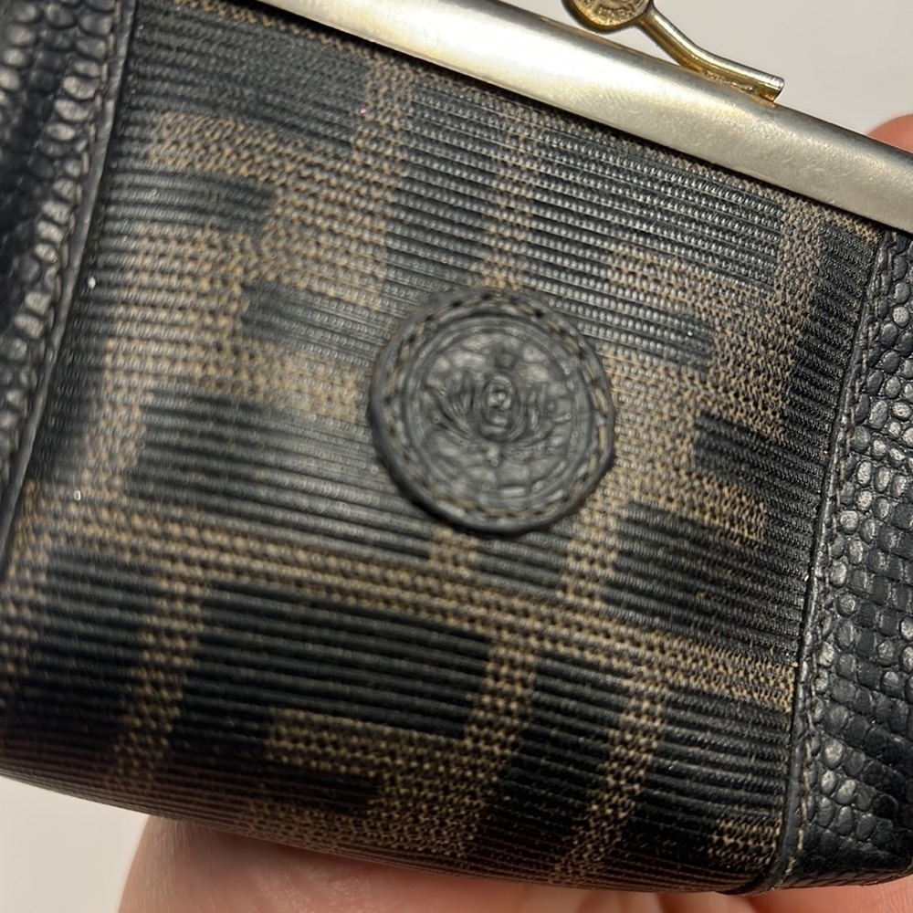 Fendi for Neiman Marcus Vintage Kisslock Wallet Change Purse - Picture 13 of 15